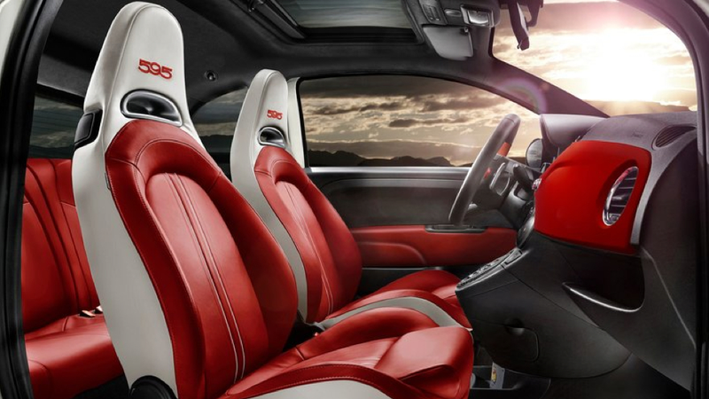 Illustration for article titled Fiat Abarth 595 Is A Delightful 180 Horsepower Italian With A 'Tude